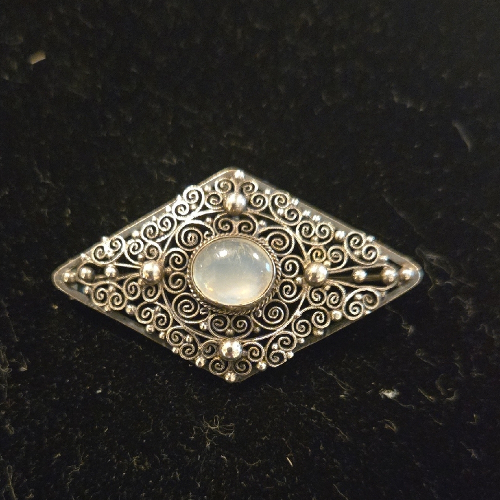 Absolutely Gorgeous 800 Silver And Moonstone Antique Brooch